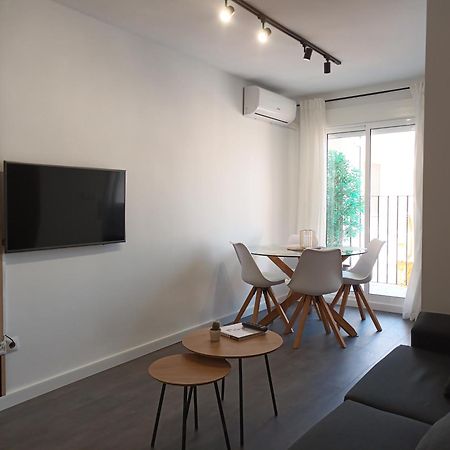Apartamento Vacacional Cuarteles Málaga Kültér fotó