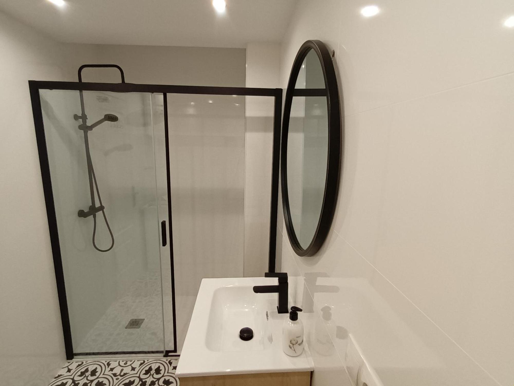 Apartamento Vacacional Cuarteles Málaga Kültér fotó