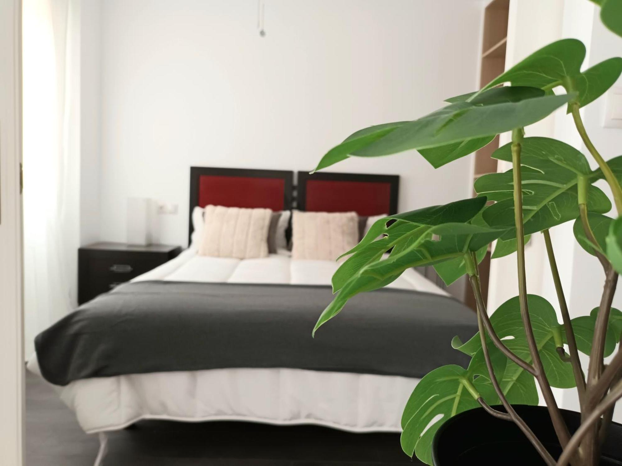 Apartamento Vacacional Cuarteles Málaga Kültér fotó