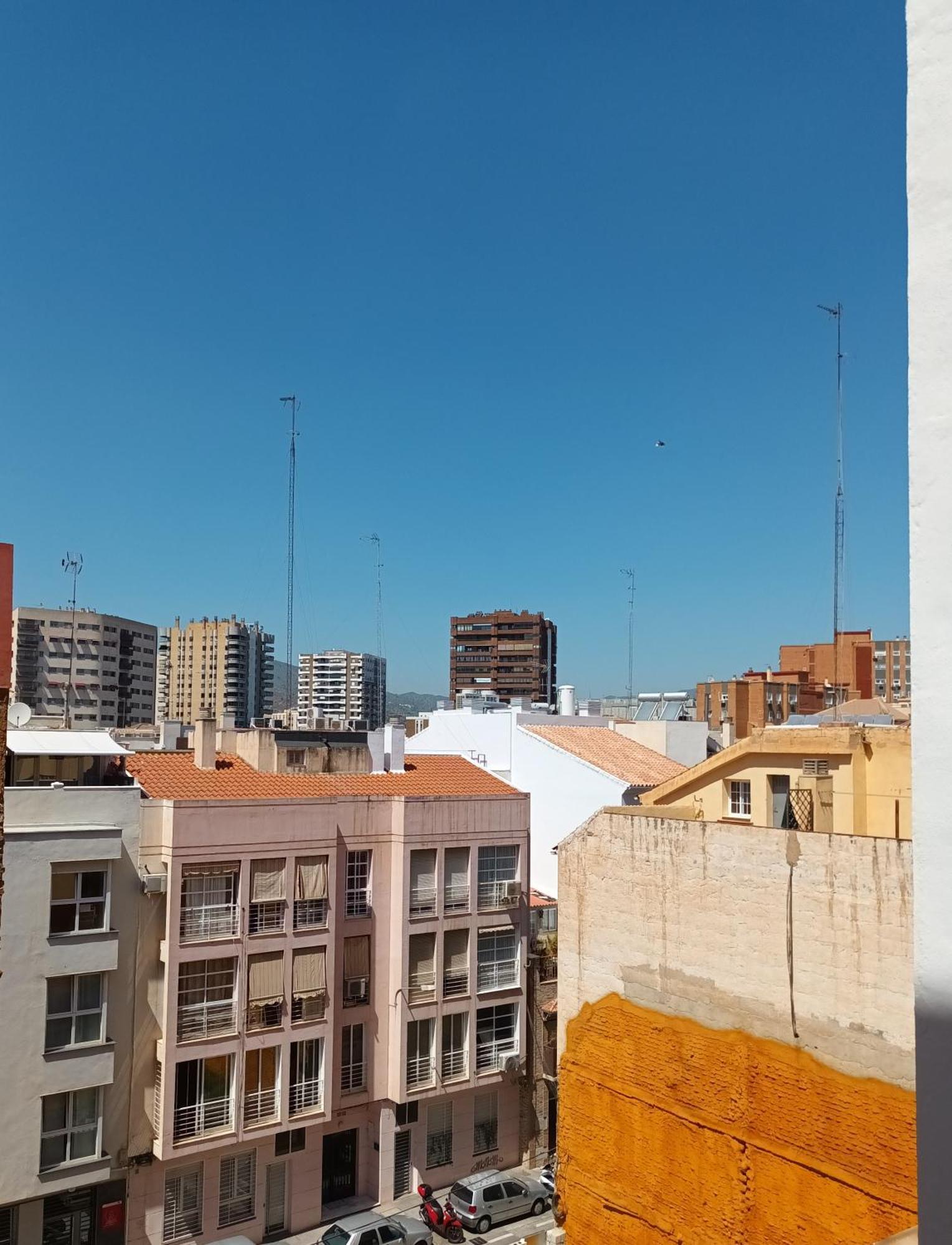 Apartamento Vacacional Cuarteles Málaga Kültér fotó