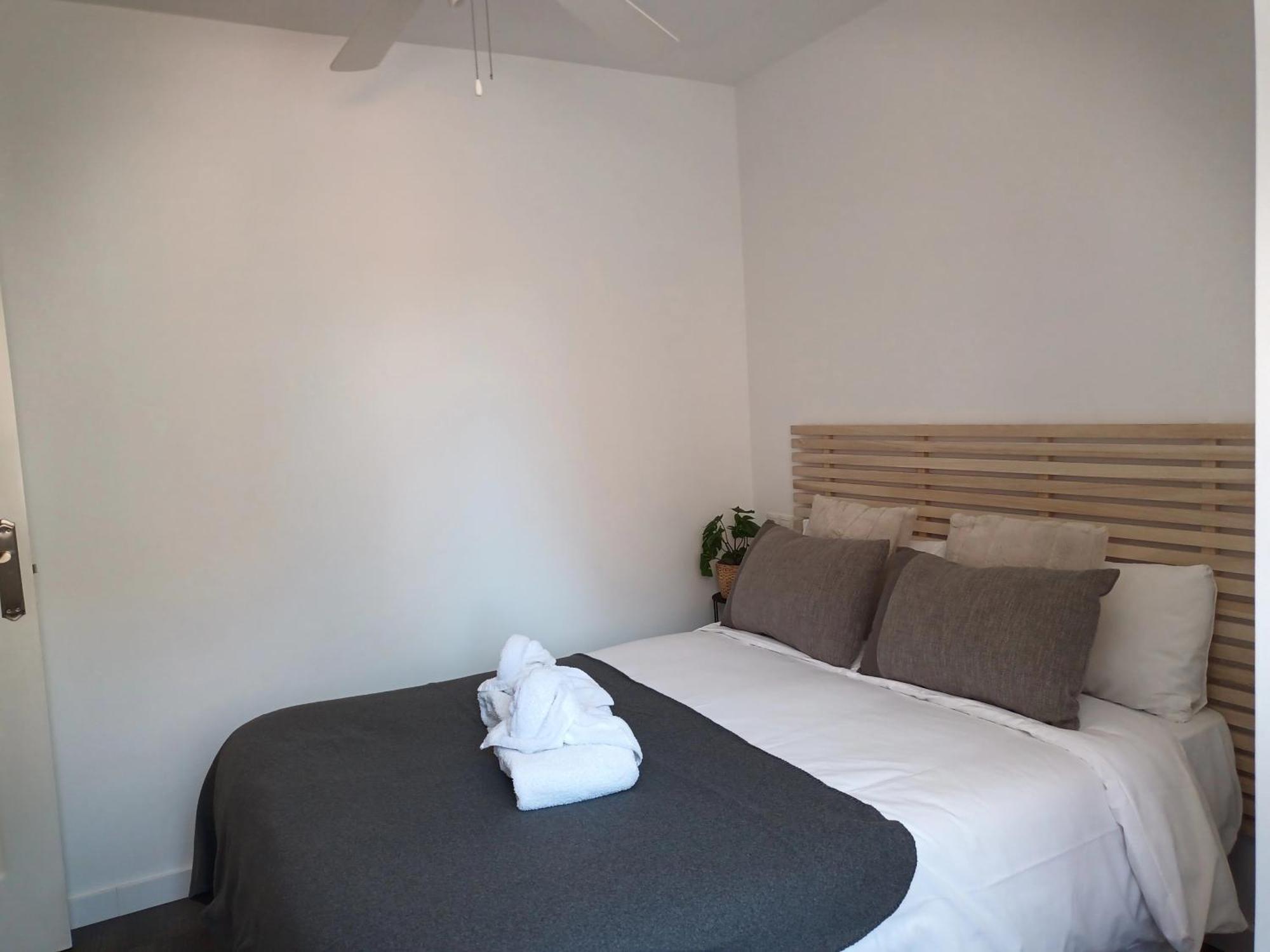Apartamento Vacacional Cuarteles Málaga Kültér fotó